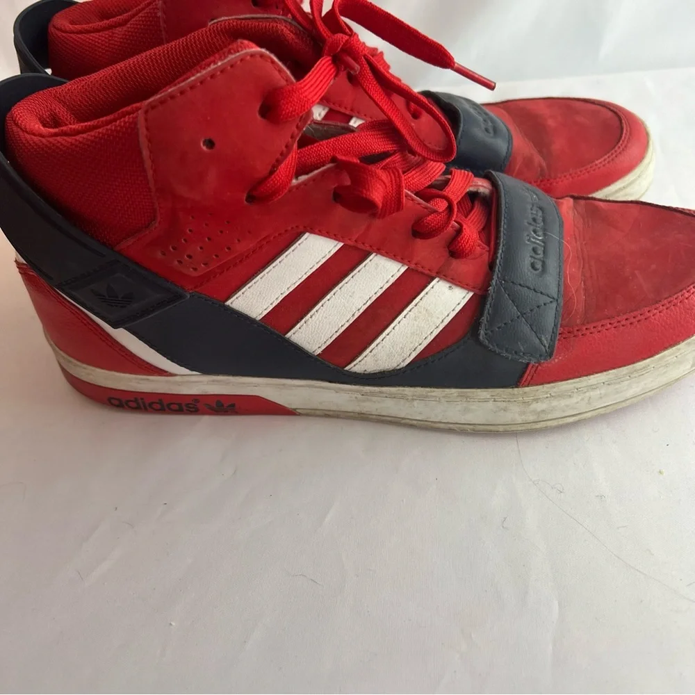 Adidas Hardcore Defenders Men’s Basketball Sneakers, size 9.5